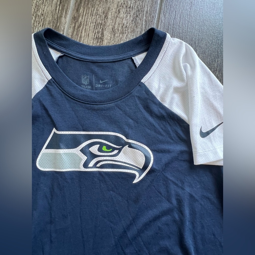 Nike Dri-Fit Seattle Seahawks Shirt - Picture 2 of 2